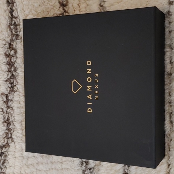 Diamond Nexus 2.42 cts-14K wht gold ring. Sz 6 - Picture 2 of 7